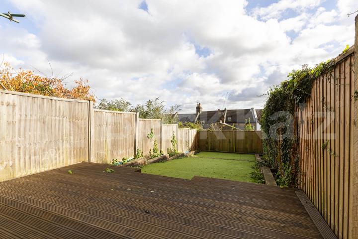 Stunning family home split over 3 floors with private garden mins to tube Harberton Road, Archway / Highgate